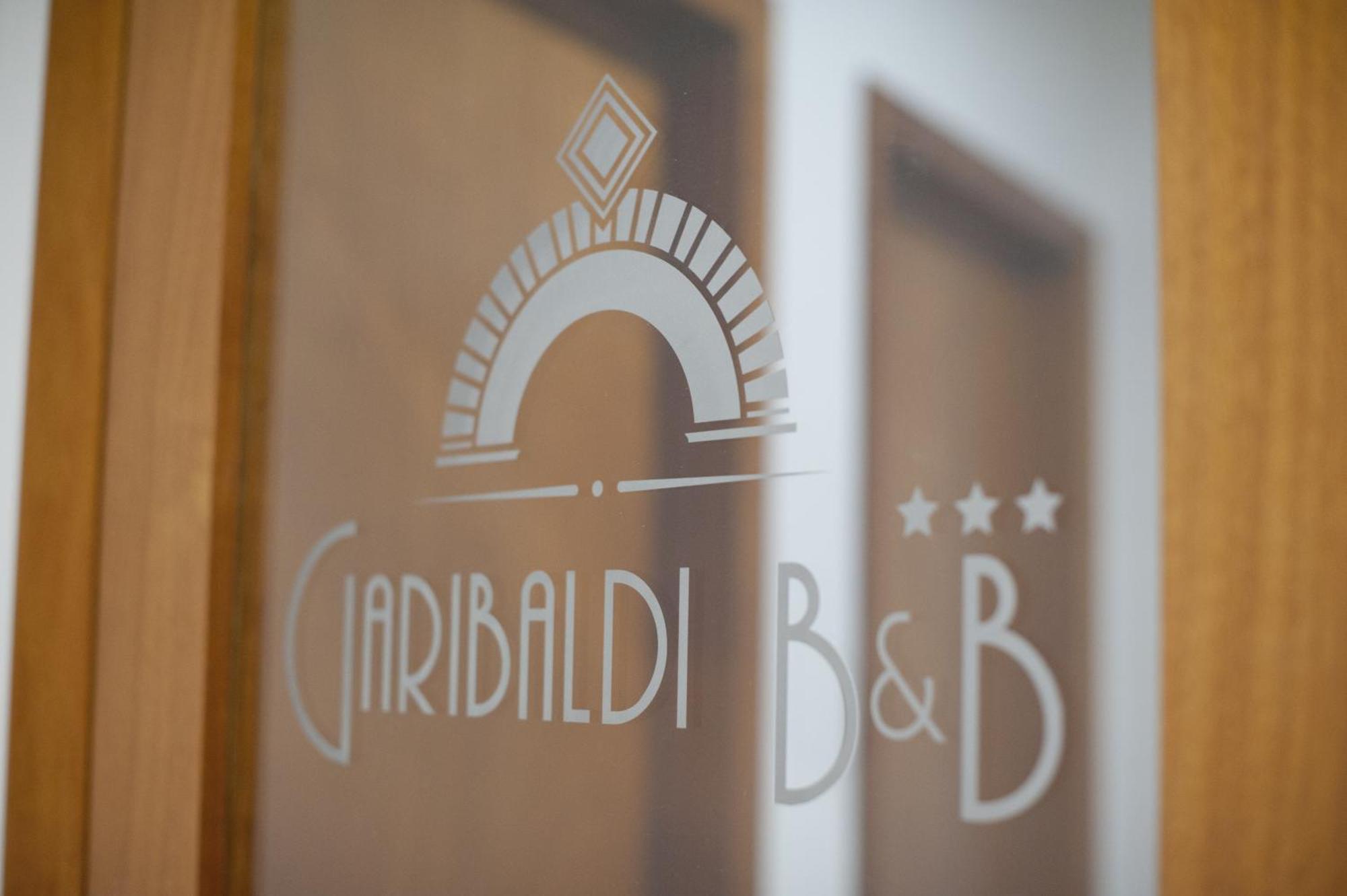 Garibaldi R&B Panzió Messina Kültér fotó